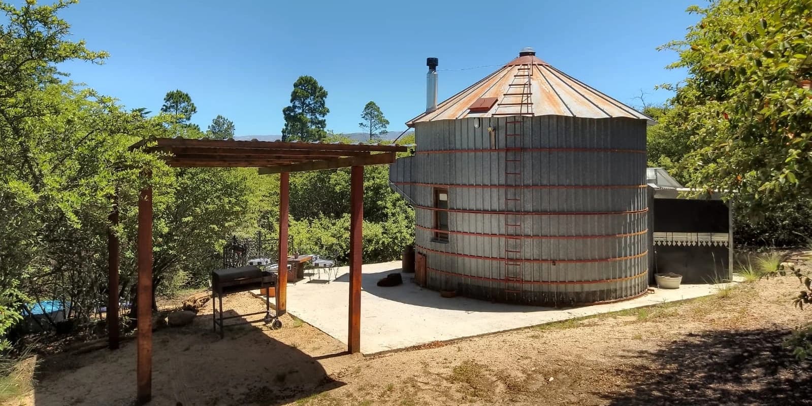 EL SILO DE BERNA Hero